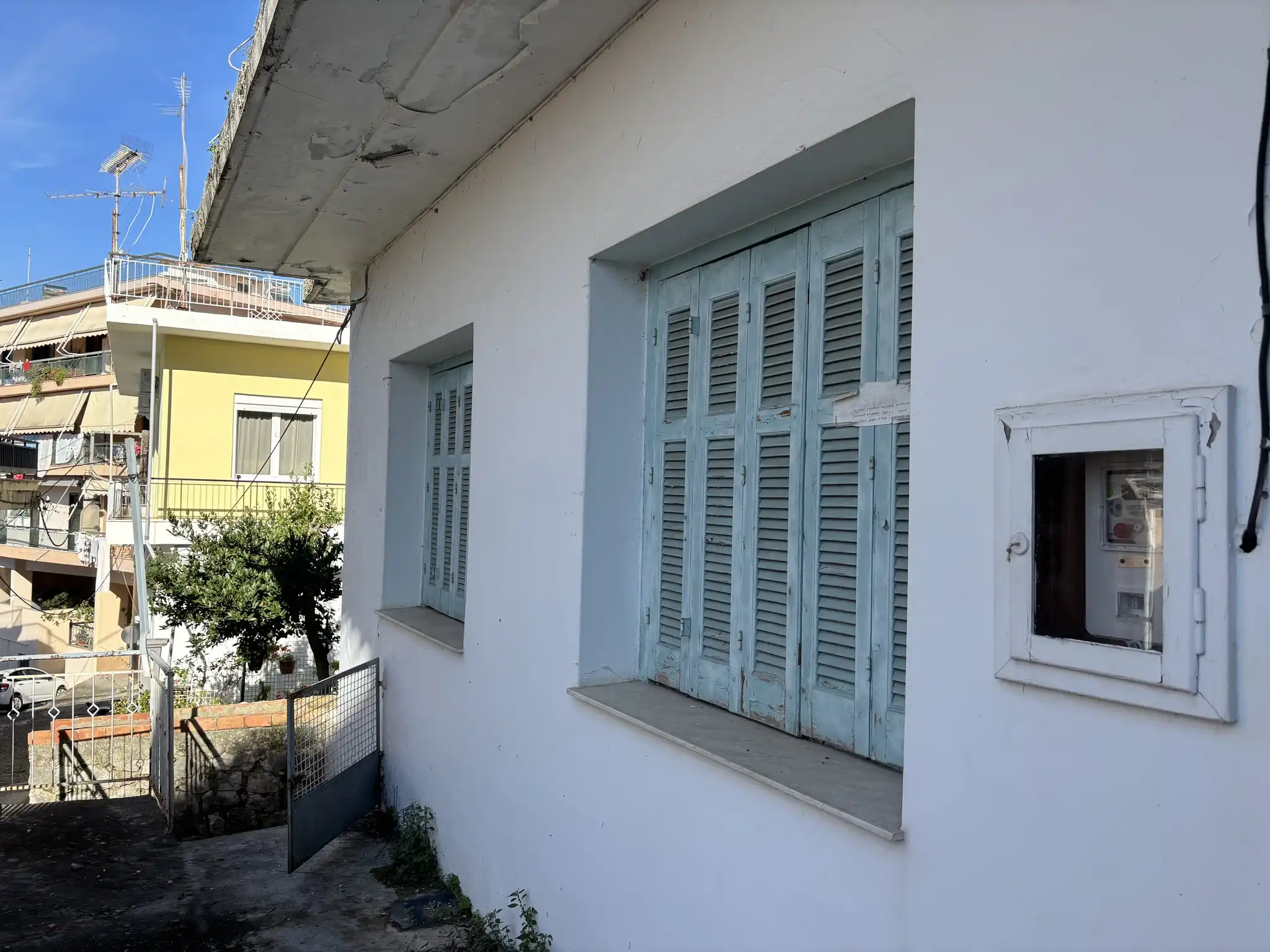 02-2